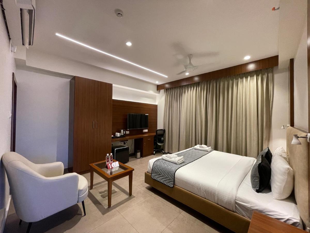 Jubilee Park Hotel Hyderabad Exterior foto